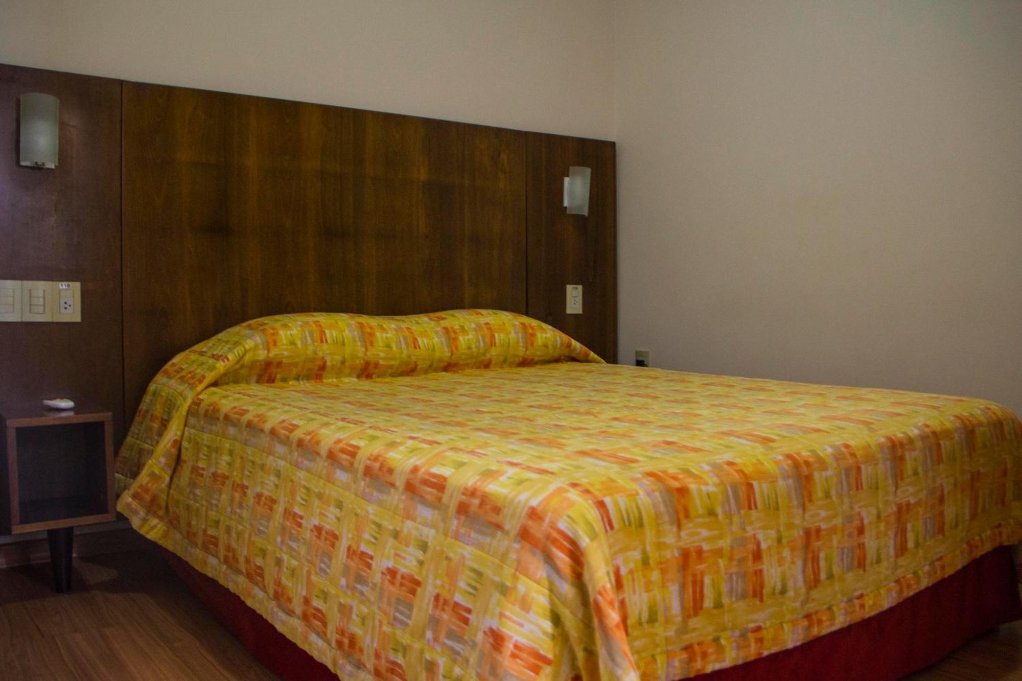 Guará Inn Flat Service Guaratinguetá Quarto foto